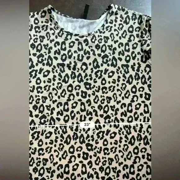 PrinStory Women's Animal Print Top (W1) - Picture 6 of 8